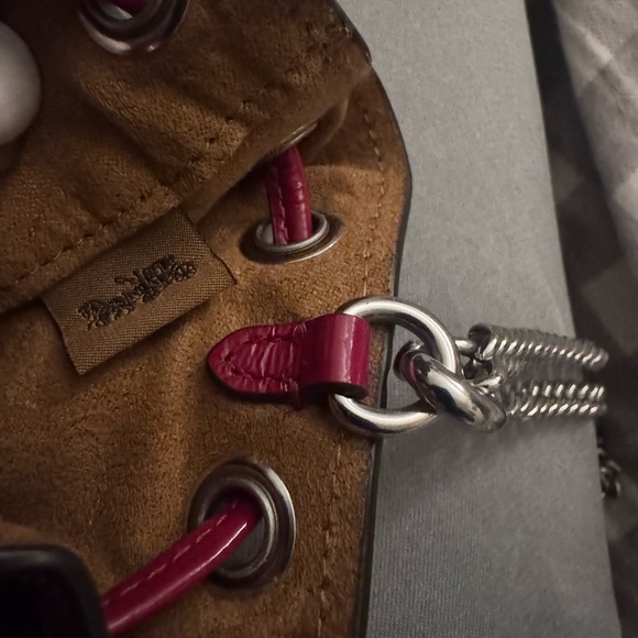 Coach Red Patent Leather Mini Drawstring Bucket Bag/ Wristlet Silver Hardware - Picture 4 of 6